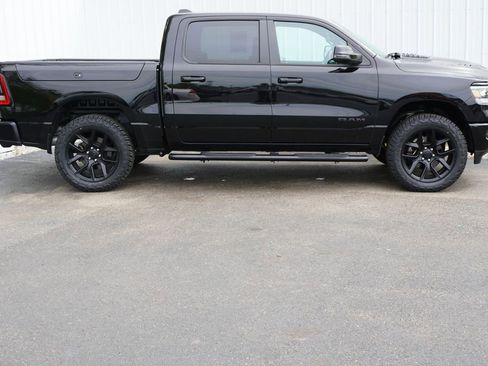 Used 2024 RAM 1500 Laramie AWD/4WD image 2