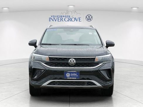 Certified 2024 Volkswagen Taos SE AWD/4WD image 2