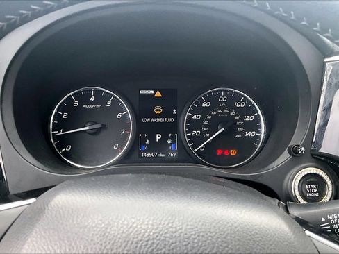 Used 2018 Mitsubishi Outlander SE AWD/4WD image 18