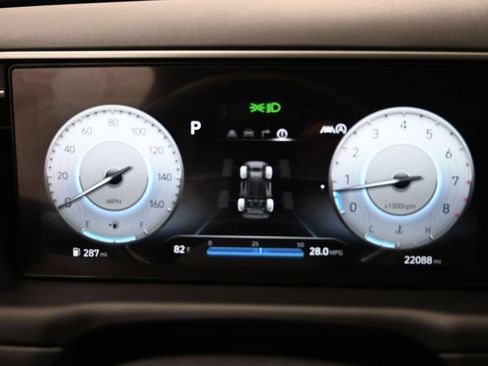 Used 2023 Hyundai Tucson Limited AWD/4WD image 13
