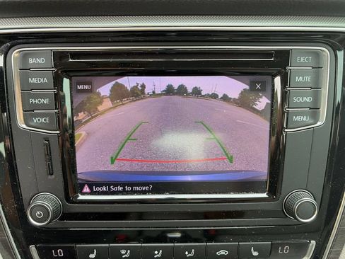 Used 2017 Volkswagen Passat 1.8T SE w/ SE Lighting Package FWD image 24