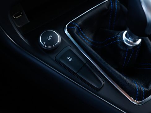 Used 2017 Ford Focus ST image 42