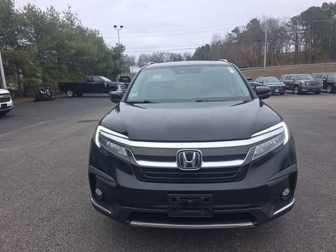 Used 2021 Honda Pilot Touring image 2