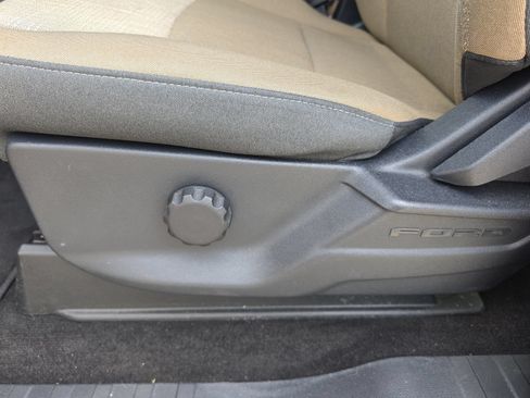 Used 2022 Ford F150 XLT RWD image 13