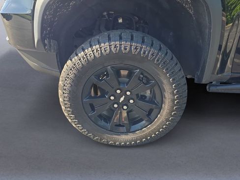 Used 2022 Chevrolet Colorado ZR2 w/ ZR2 Midnight Special Edition AWD/4WD image 10