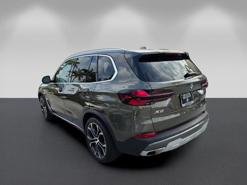 Certified 2024 BMW X5 xDrive40i w/ Premium Package AWD/4WD image 6