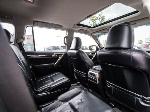 Used 2018 Lexus GX 460 Premium AWD/4WD image 62
