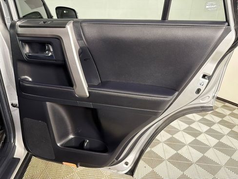 Used 2024 Toyota 4Runner SR5 Premium w/ Moonroof Package RWD image 18