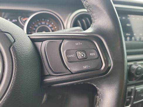 Used 2022 Jeep Wrangler Unlimited Sport AWD/4WD image 27