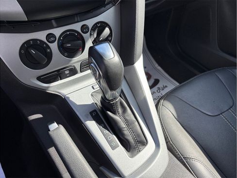 Used 2014 Ford Focus SE w/ Equipment Group 201A image 27