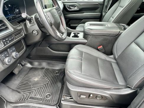 Used 2022 Chevrolet Suburban RST w/ Luxury Package image 6