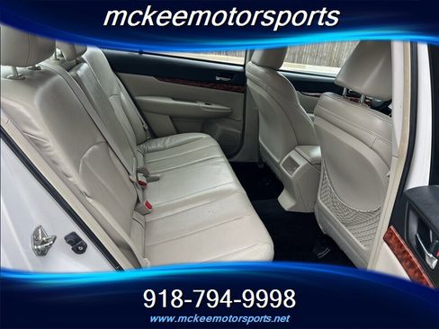 Used 2011 Subaru Legacy 2.5i Limited image 7