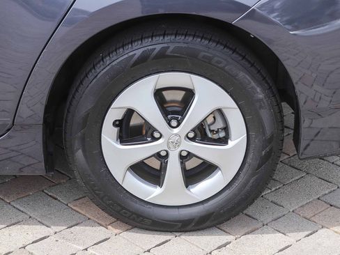 Used 2013 Toyota Prius Two image 13