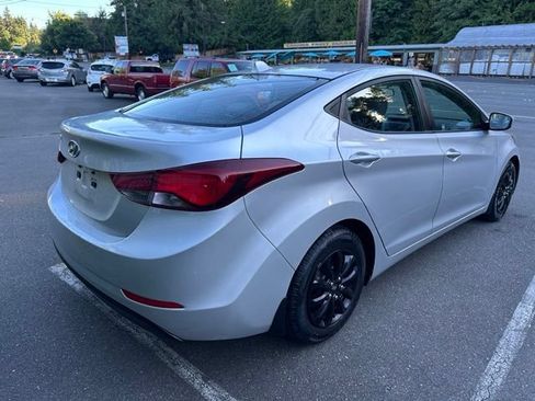 Used 2016 Hyundai Elantra SE FWD image 5