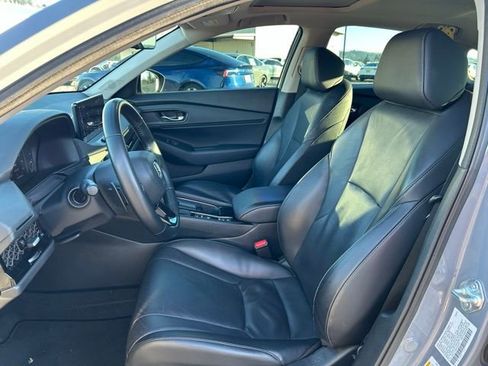 Used 2023 Honda Accord EX-L image 9