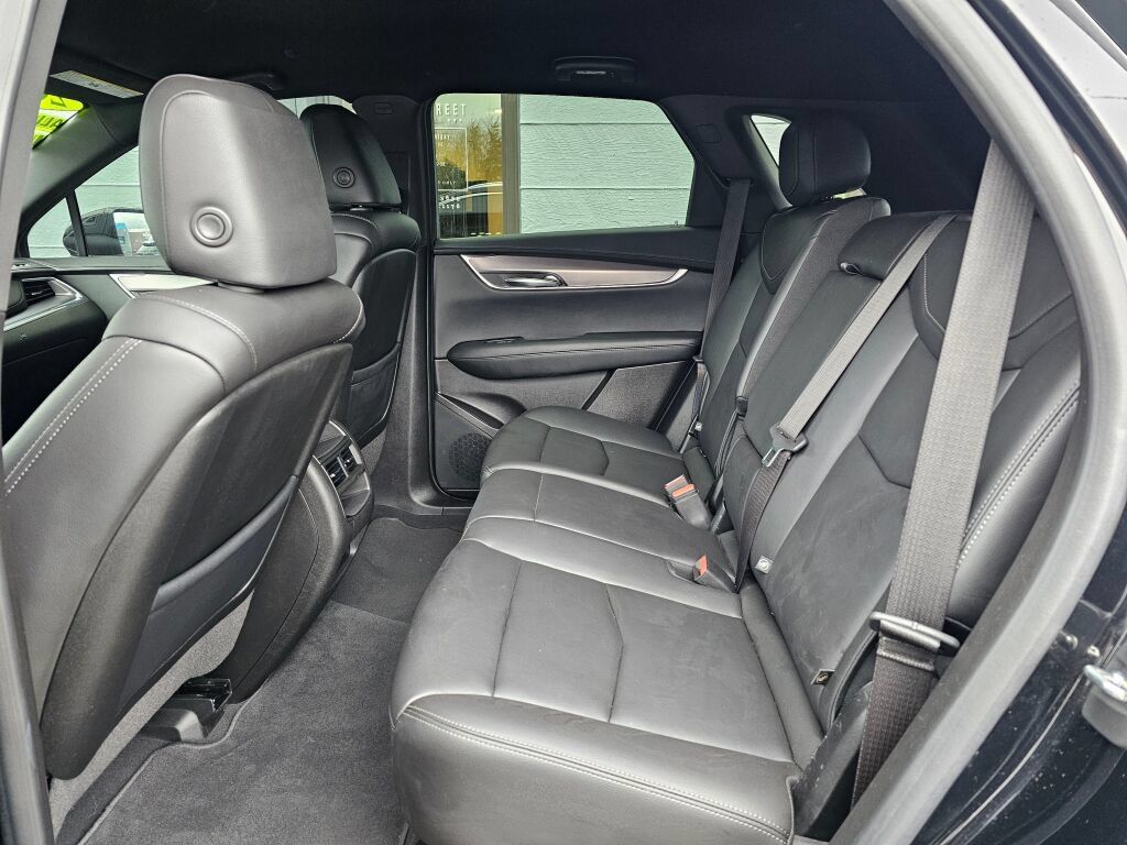 Used 2023 Cadillac XT5 Luxury AWD/4WD image 18
