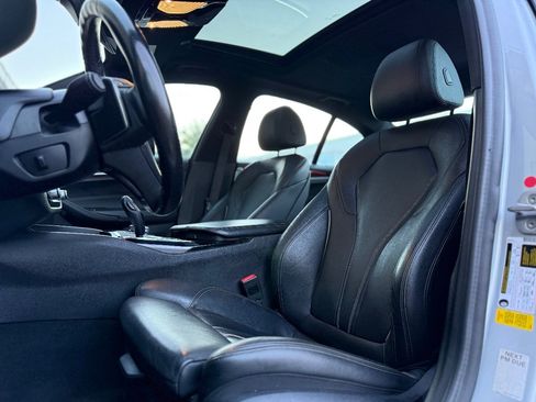 Used 2019 BMW 530i w/ Convenience Package RWD image 14