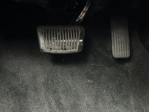 Used 2022 Kia Niro EX Premium image 42