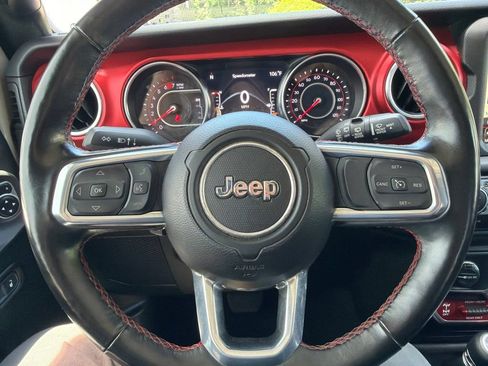 Used 2022 Jeep Wrangler Unlimited Rubicon w/ Dual Top Group AWD/4WD image 56