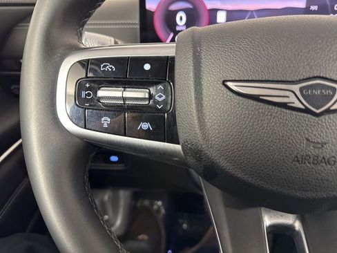 Used 2025 Genesis GV80 2.5T Standard AWD/4WD image 32