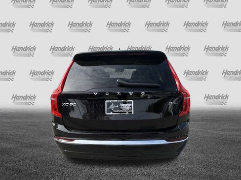 Certified 2024 Volvo XC90 B5 Core w/ Climate Package image 9