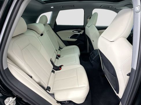 Certified 2025 Audi Q5 Premium w/ Premium Plus AWD/4WD image 21