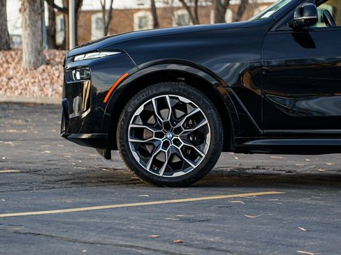 Certified 2025 BMW X7 M60i w/ Executive Package image 8