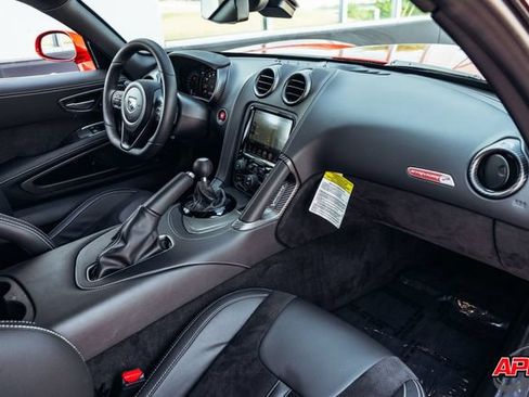 Used 2015 Dodge Viper w/ Quick Order Package 22J GT RWD image 21