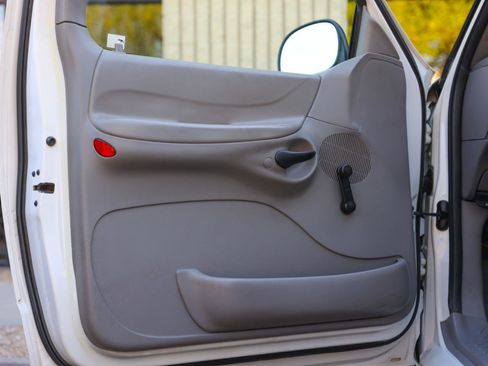 Used 1997 Ford F150 2WD Regular Cab image 19