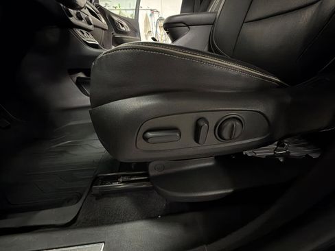 Used 2019 GMC Terrain Denali w/ Advanced Safety Package image 20