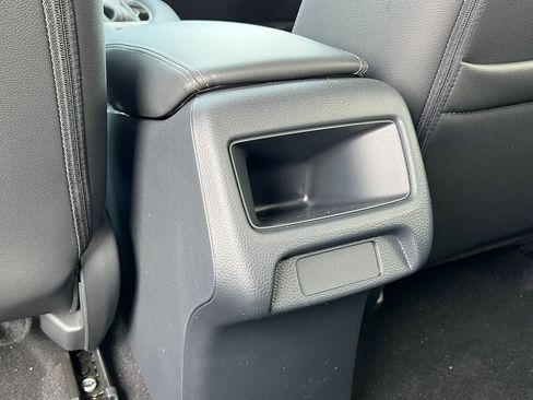 New 2026 Honda HR-V EX-L image 33