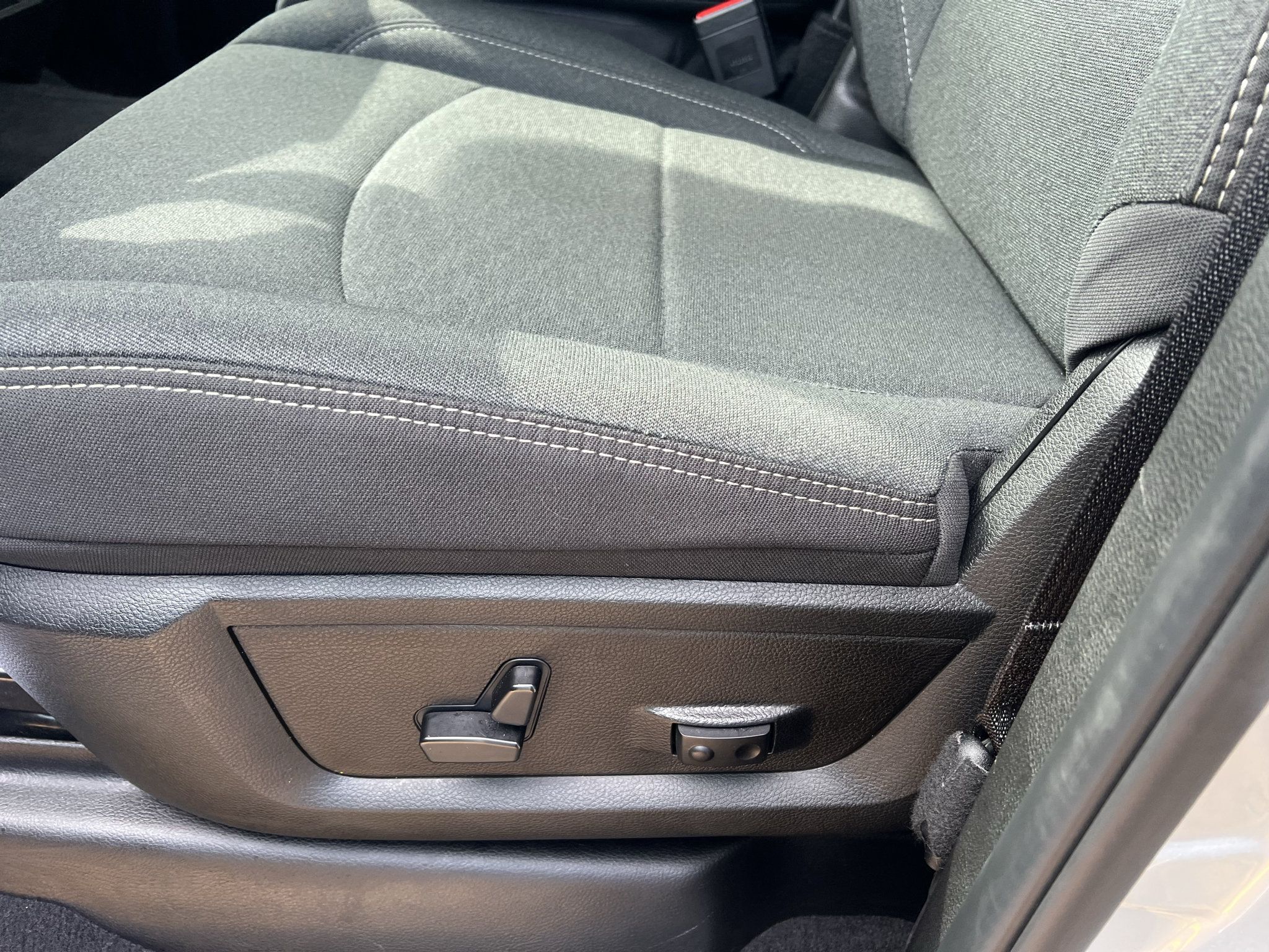 Certified 2026 RAM 2500 Big Horn AWD/4WD image 21