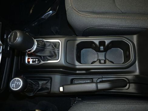 New 2026 Jeep Gladiator Sport AWD/4WD image 18