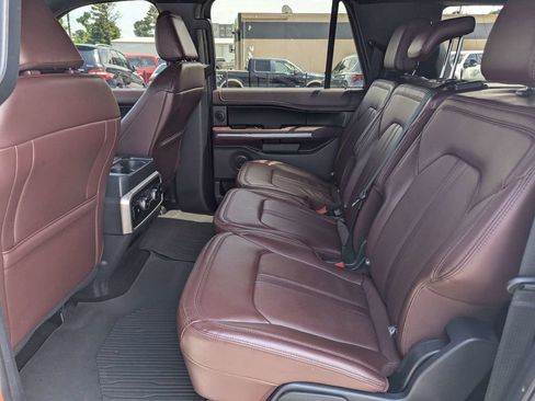 Used 2022 Ford Expedition Max Limited RWD image 15
