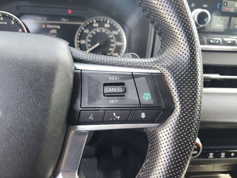 Used 2024 Mitsubishi Outlander SE Black Edition FWD image 29