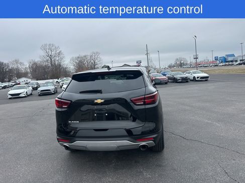 Used 2025 Chevrolet Blazer LT image 5