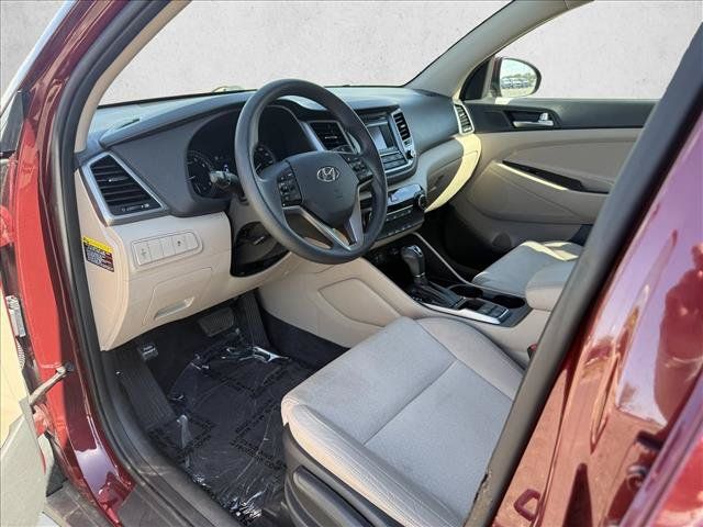 Used 2018 Hyundai Tucson SE w/ Cargo Package AWD/4WD image 10