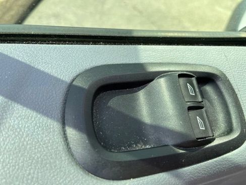 Used 2015 Ford Transit 150 XLT RWD image 26