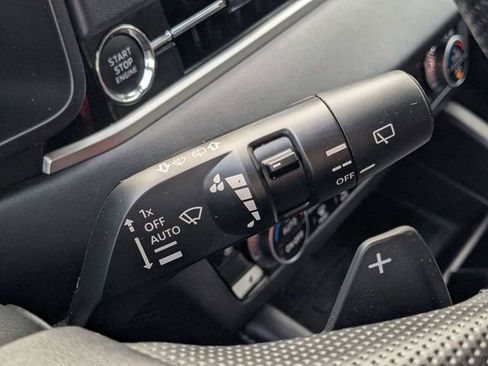 Used 2024 Mitsubishi Outlander SE Black Edition image 26