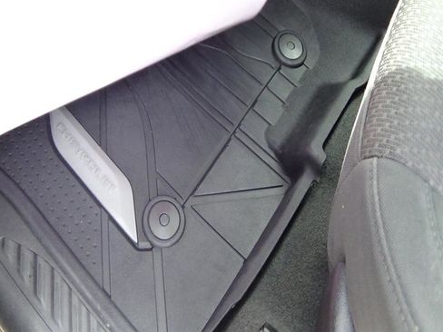 Used 2021 Chevrolet Silverado 1500 Custom w/ LPO, Dark Essentials Package image 16