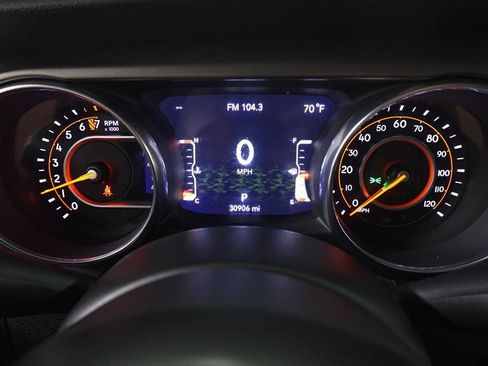 Used 2018 Jeep Wrangler Sport image 15