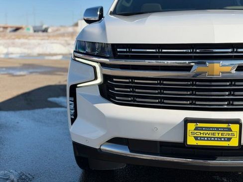 Used 2024 Chevrolet Suburban Premier image 4