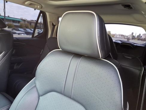 Used 2023 Honda Pilot Elite image 18