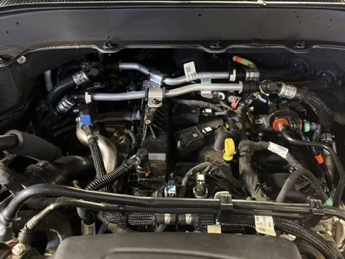 Used 2023 Ford Explorer XLT w/ Equipment Group 202A image 29