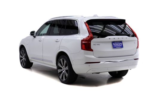 Certified 2023 Volvo XC90 T8 Plus AWD/4WD image 5