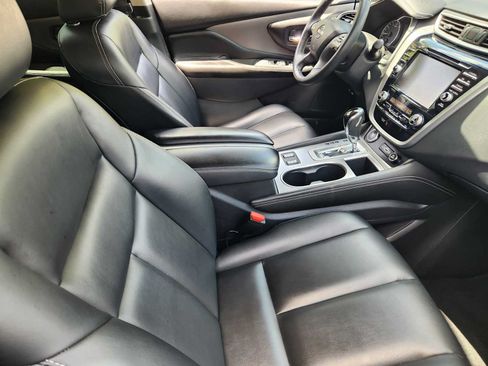 Used 2023 Nissan Murano SV FWD image 13