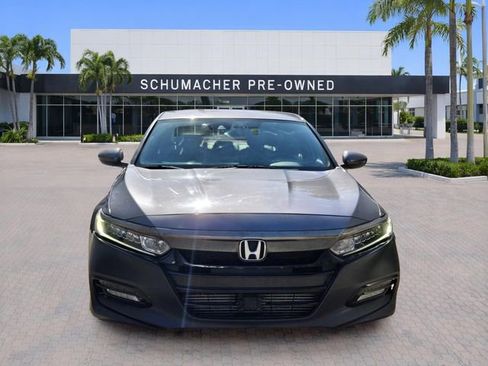 Used 2019 Honda Accord Sport image 2