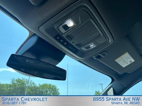 Used 2023 Chevrolet Silverado 1500 LT AWD/4WD image 25
