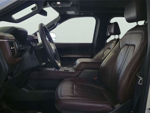 Used 2023 Ford Expedition Limited RWD image 13