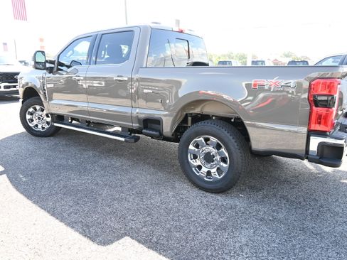 New 2026 Ford F250 Lariat w/ Chrome Package AWD/4WD image 7